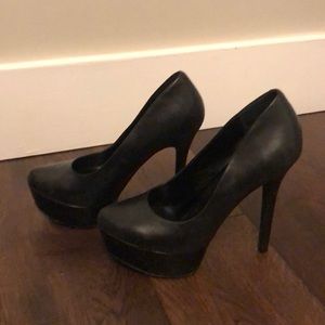 Jessica Simpson platform heels